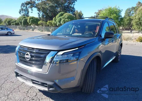 2023 Nissan Pathfinder Platinum 4Wd z USA, uszkodzony, nr VIN 5N1DR3DK4PC204924